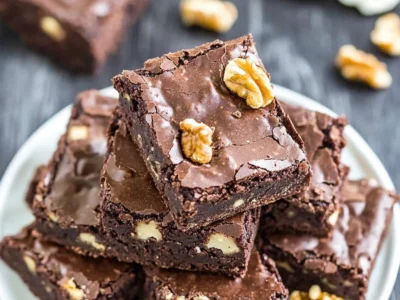 Rich Chocolate Brownies with Crunchy Walnuts: A Decadent Treat