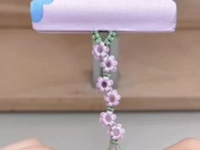 DIY Crochet Biscuit Pendant Tutorial